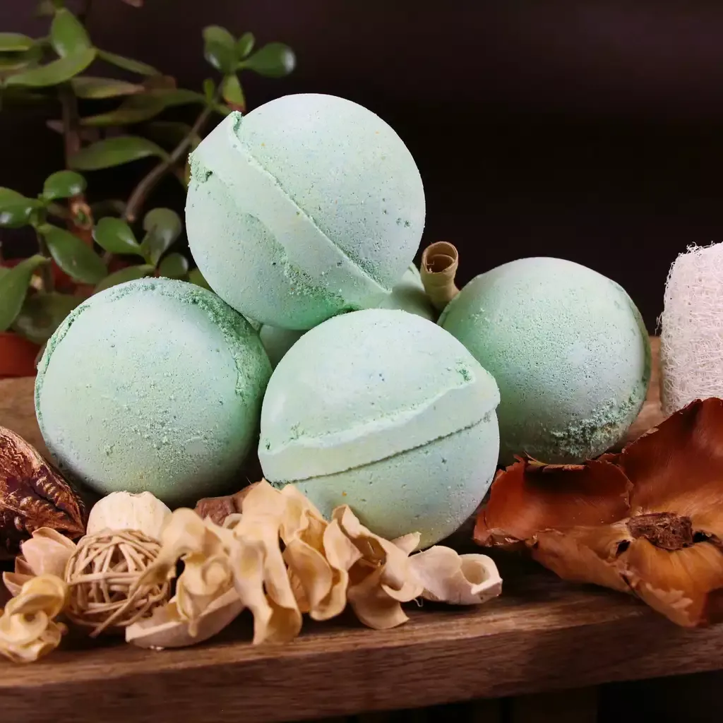 Bombe de bain XXL Menthe Poivrée, Tea Tree – 180g au Beurre de Karité