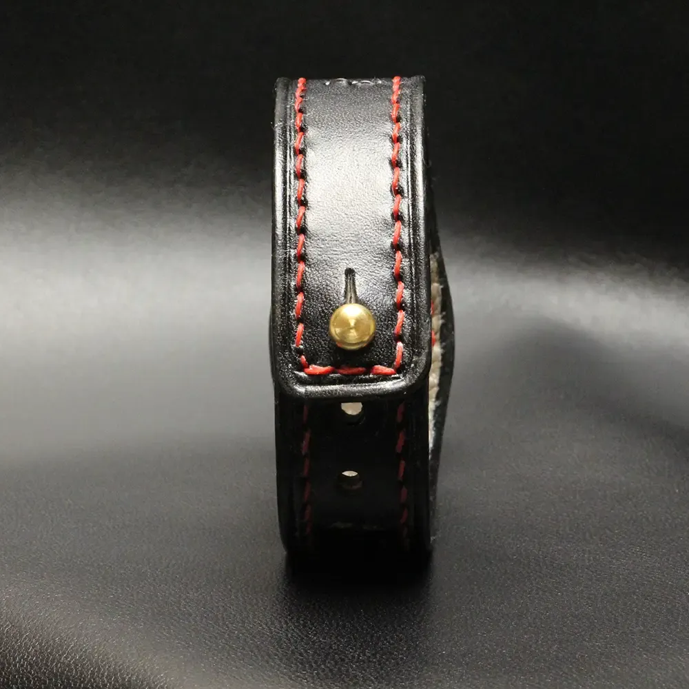 Bracelet Tantal noir cousu main – Cuir & Jaspe Rouge – Image 3