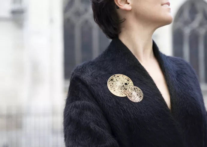 Grande broche aimantée Lunar – Tout Simplement – Image 2